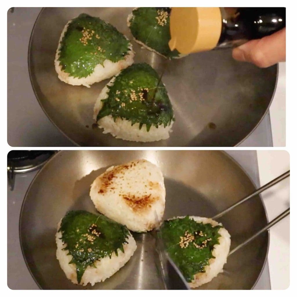 甘味噌おにぎりを焼いている